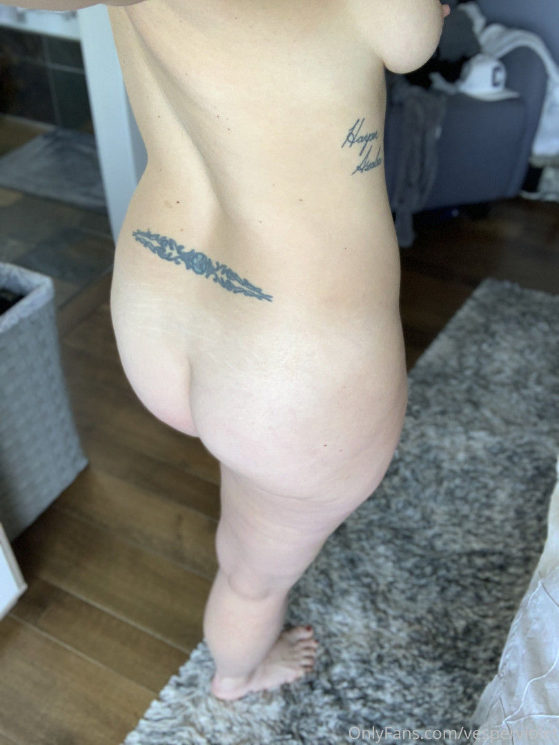 Photo by vesperviolet published on October 16,2023 16:04:52 - BestThots