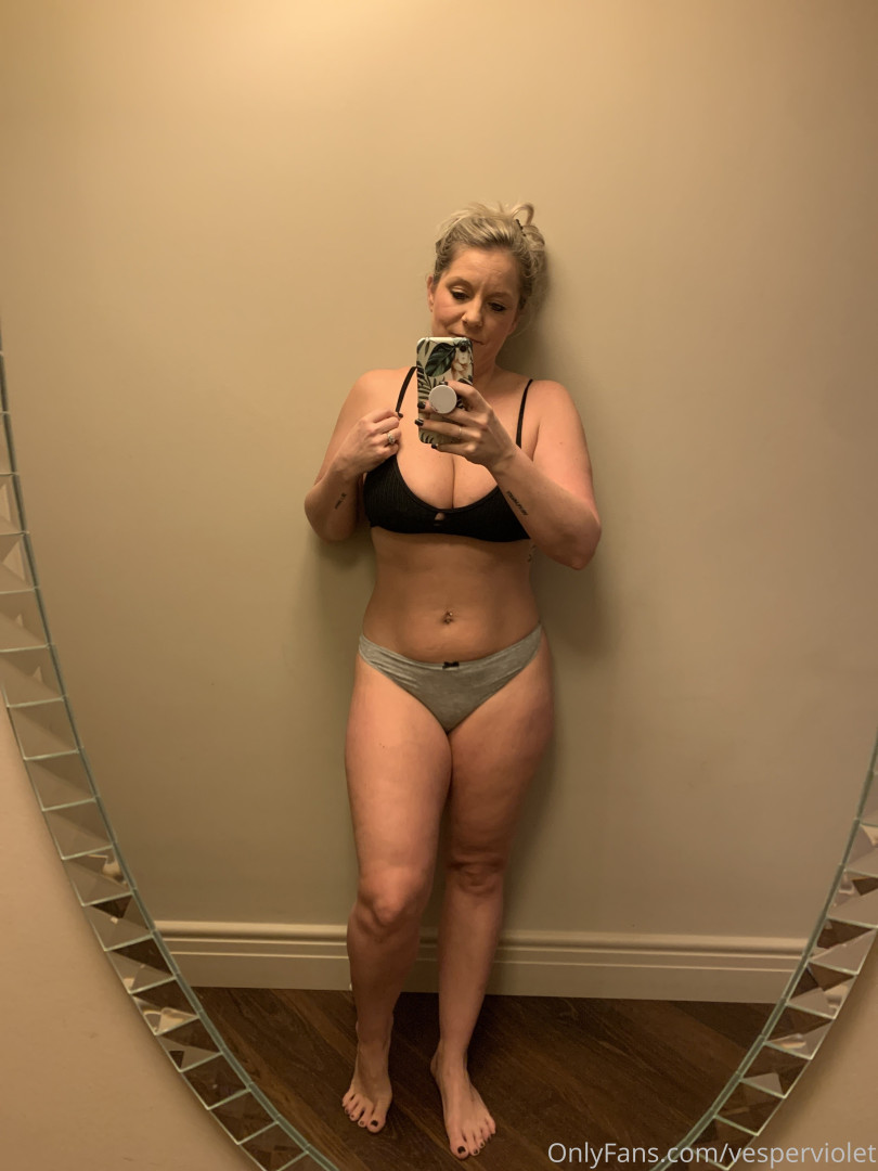 Photo by vesperviolet published on October 16,2023 16:25:21 - BestThots