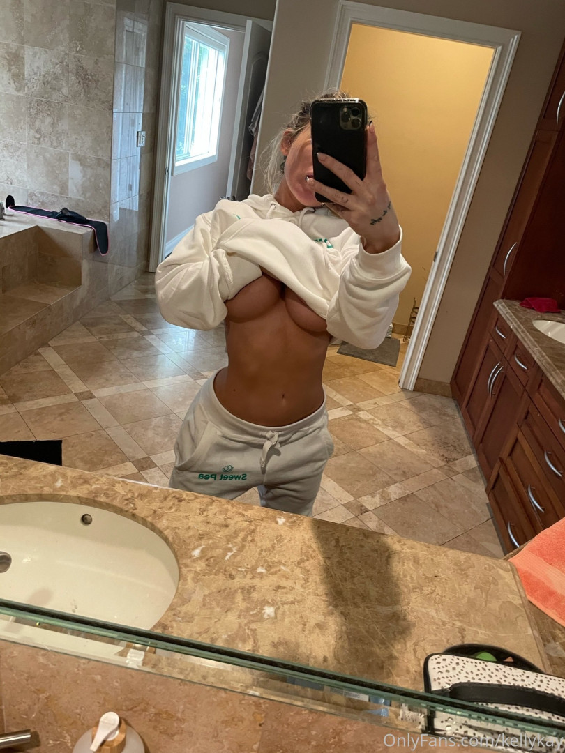 Photo by kellykay published on August 30,2023 07:59:35 - BestThots