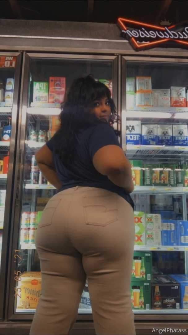 Photo by angelphatass published on June 21,2023 18:00:08 - BestThots