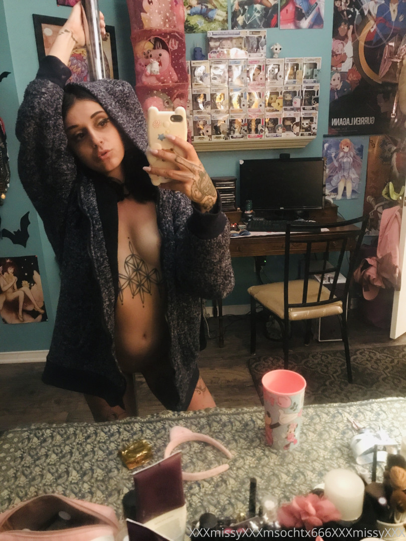 Photo by sarxtasy published on October 11,2023 05:05:46 - BestThots
