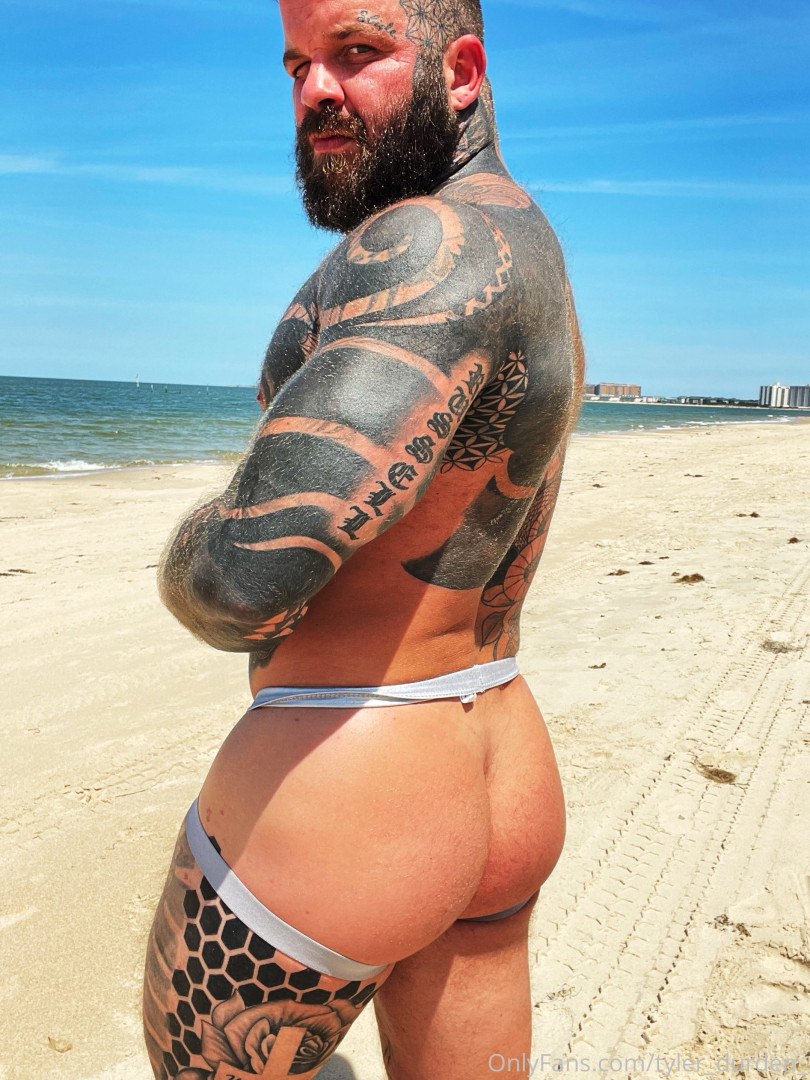 Photo by tattoosaredumb published on June 12,2023 16:08:37 - BestThots