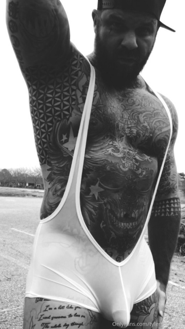 Photo by tattoosaredumb published on June 12,2023 16:09:21 - BestThots