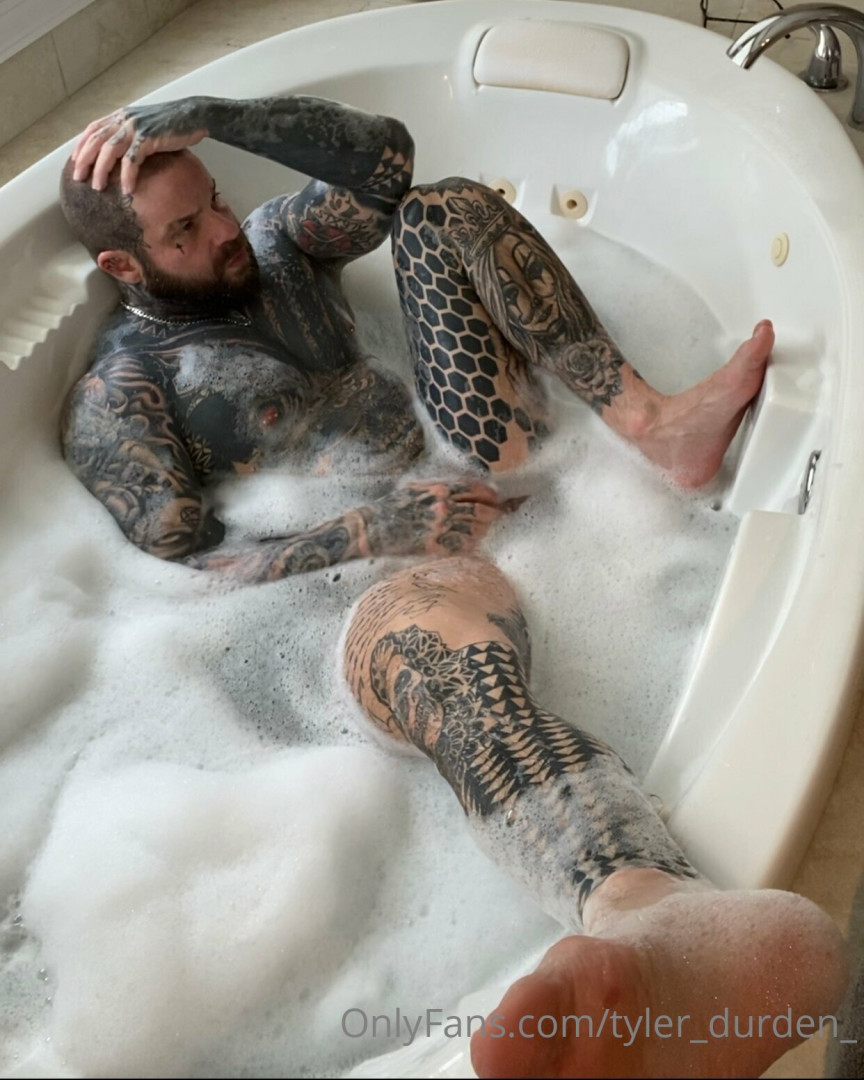 Photo by tattoosaredumb published on June 12,2023 16:10:22 - BestThots