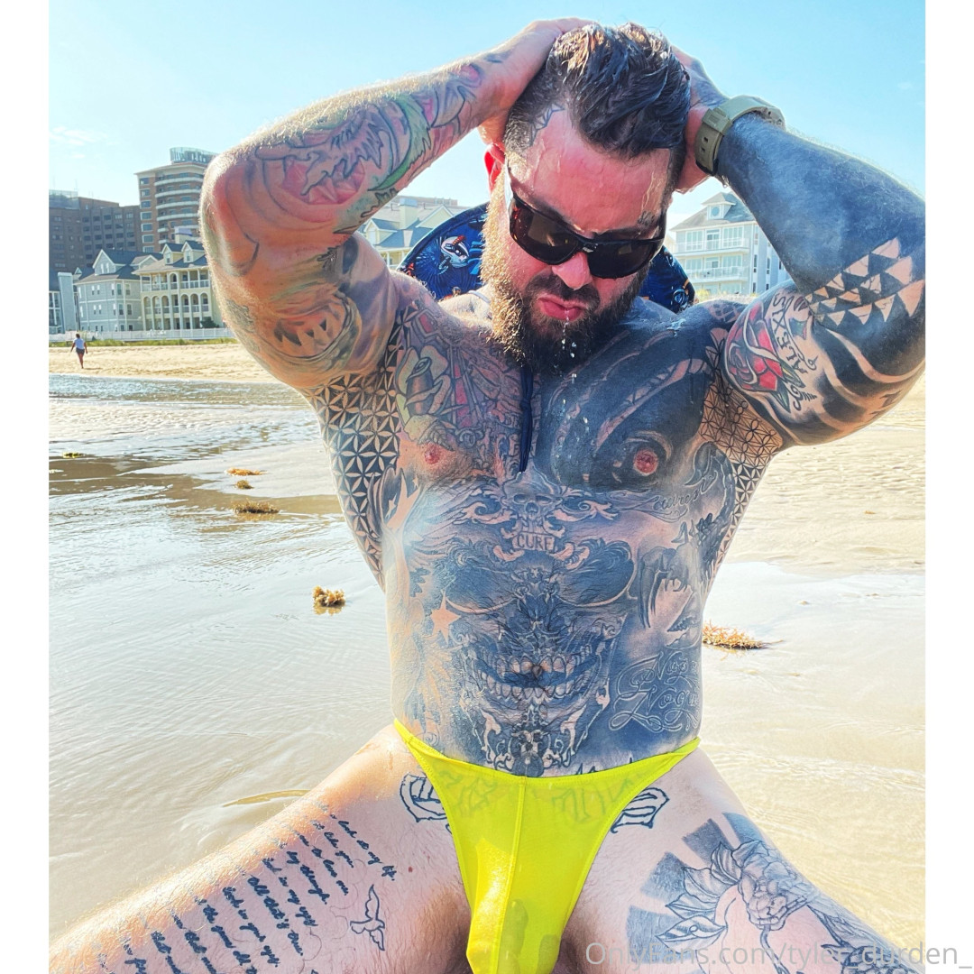 Photo by tattoosaredumb published on June 12,2023 16:11:46 - BestThots