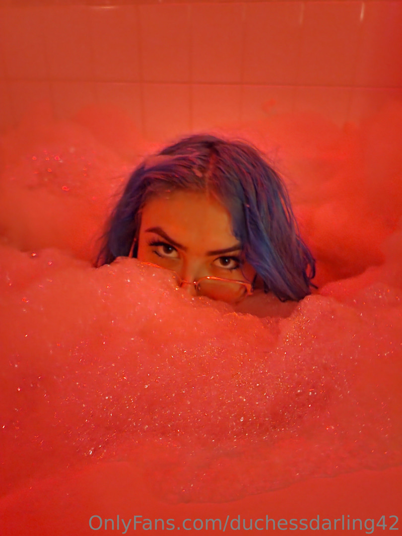 Photo by duchessdarling42 published on October 17,2023 04:28:29 - BestThots