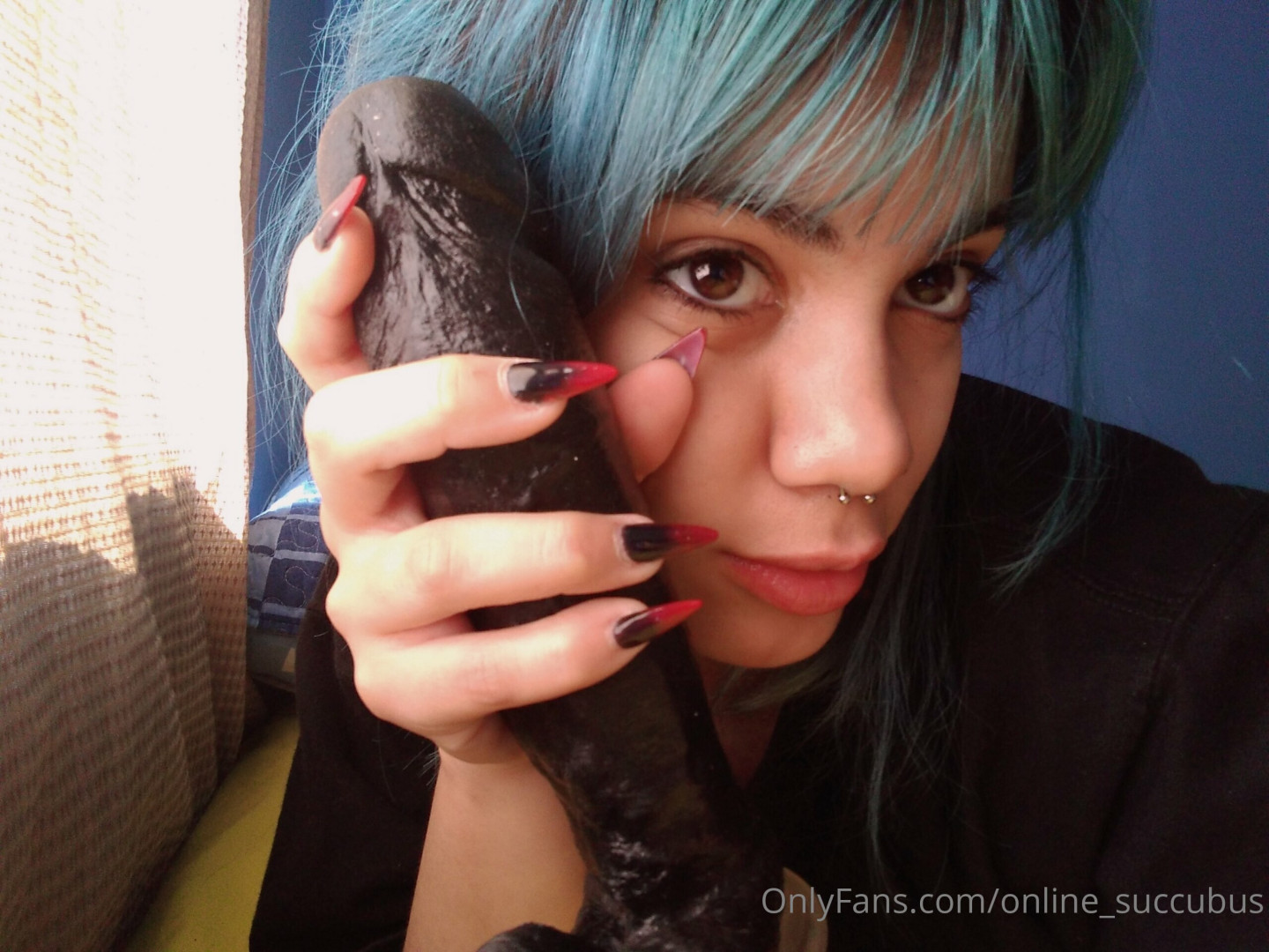 Photo by online_succubus published on October 16,2023 10:52:55 - BestThots