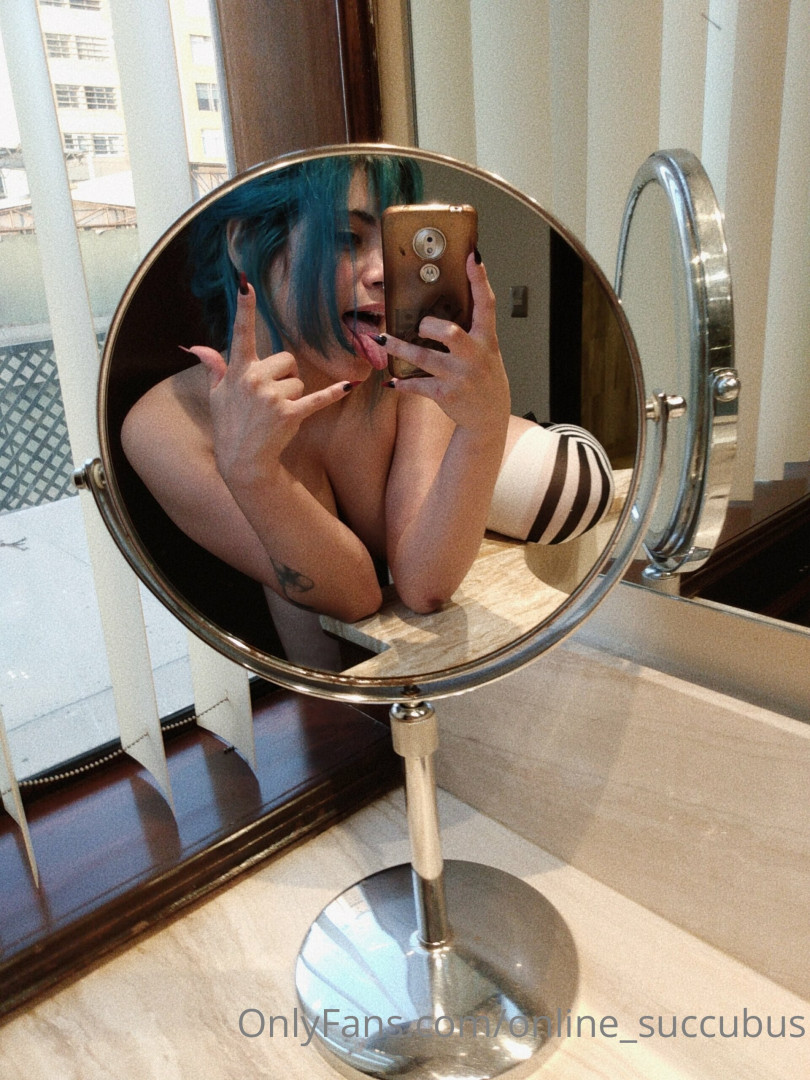Photo by online_succubus published on October 16,2023 10:53:30 - BestThots