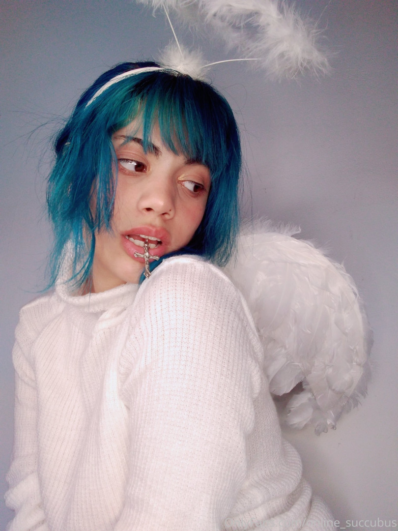 Photo by online_succubus published on October 16,2023 10:54:36 - BestThots