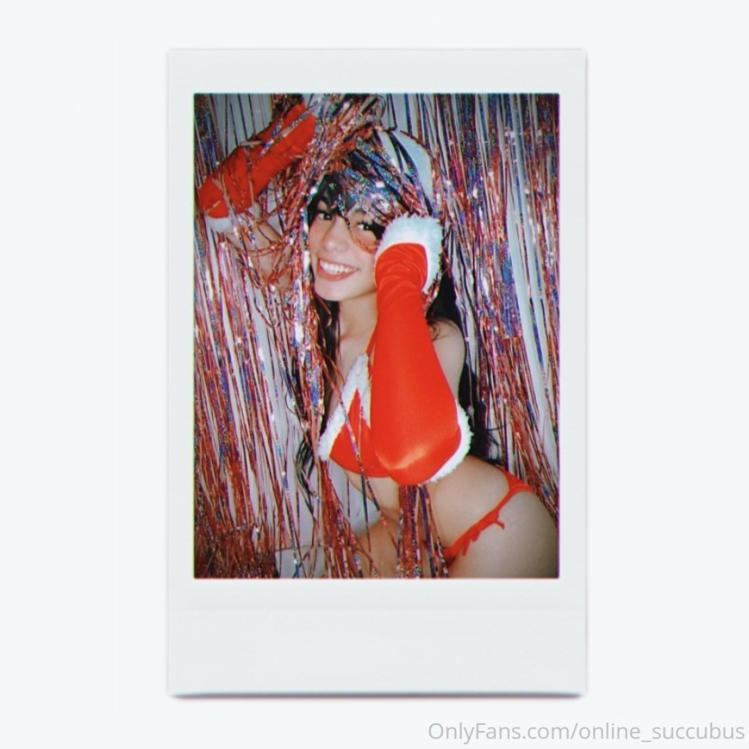 Photo by online_succubus published on October 16,2023 11:02:40 - BestThots