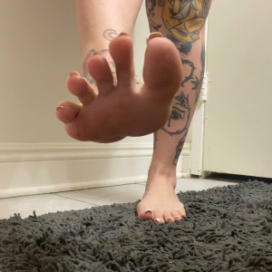 loestoes #6517620