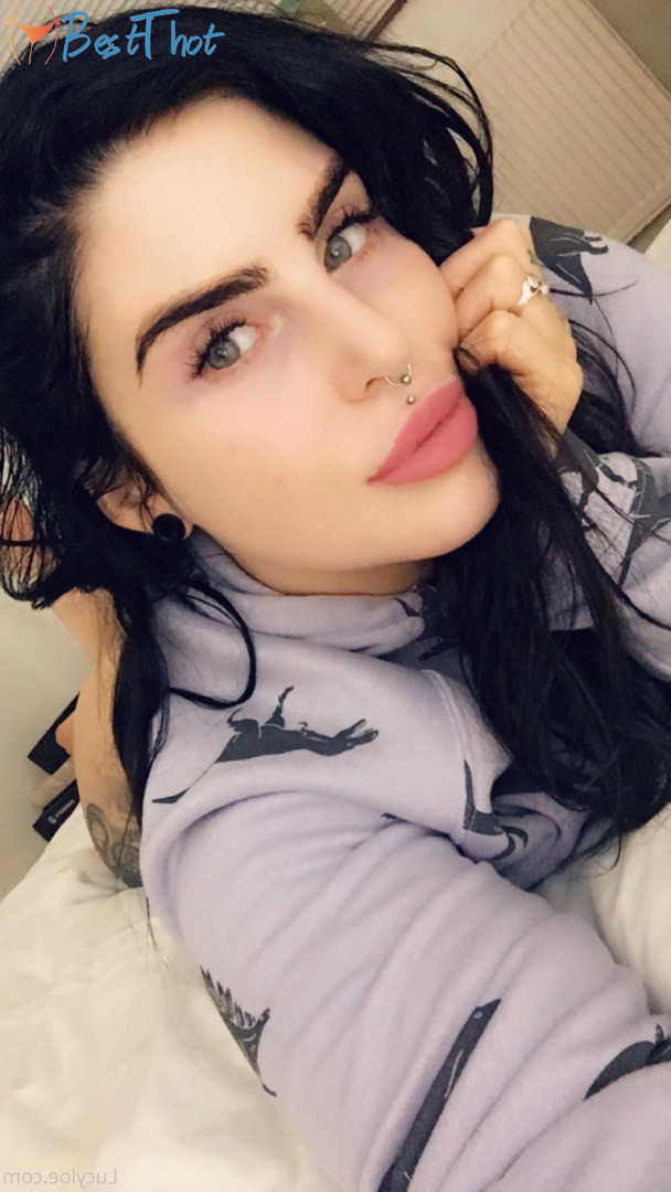 Photo by lucyloe published on December 10,2024 16:33:25 - BestThots