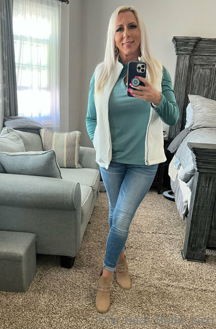 Photo by the_real_bella_lexi published on May 17,2023 04:25:22 - BestThots