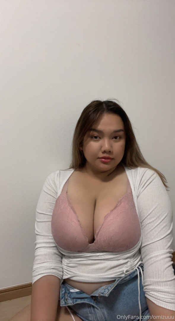 Photo by omizuuu published on October 13,2023 22:05:42 - BestThots