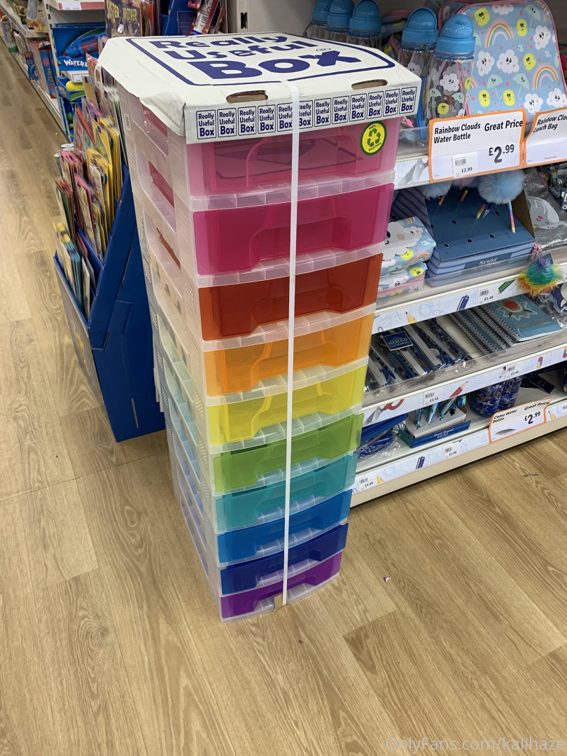 Photo by kalihaze published on May 24,2023 12:39:09 - BestThots