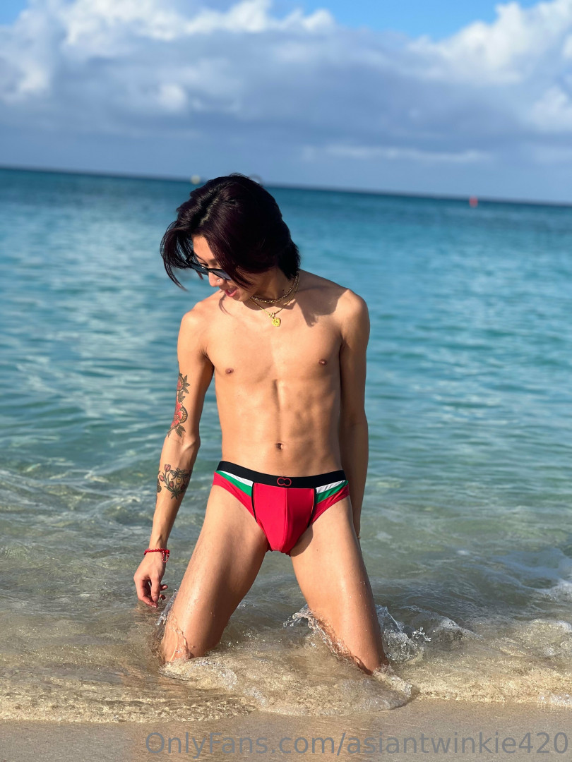 Photo by asiantwinkie420 published on May 30,2023 21:22:59 - BestThots