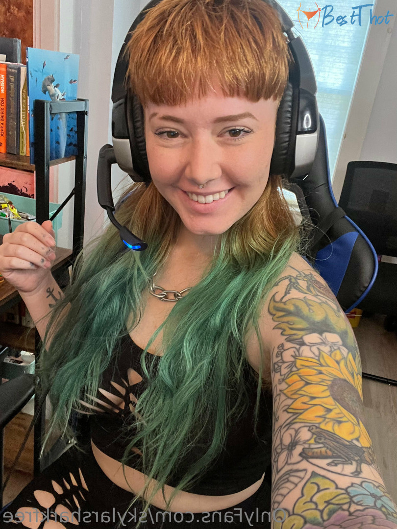 Photo by skylarsharkfree published on December 21,2024 09:09:07 - BestThots