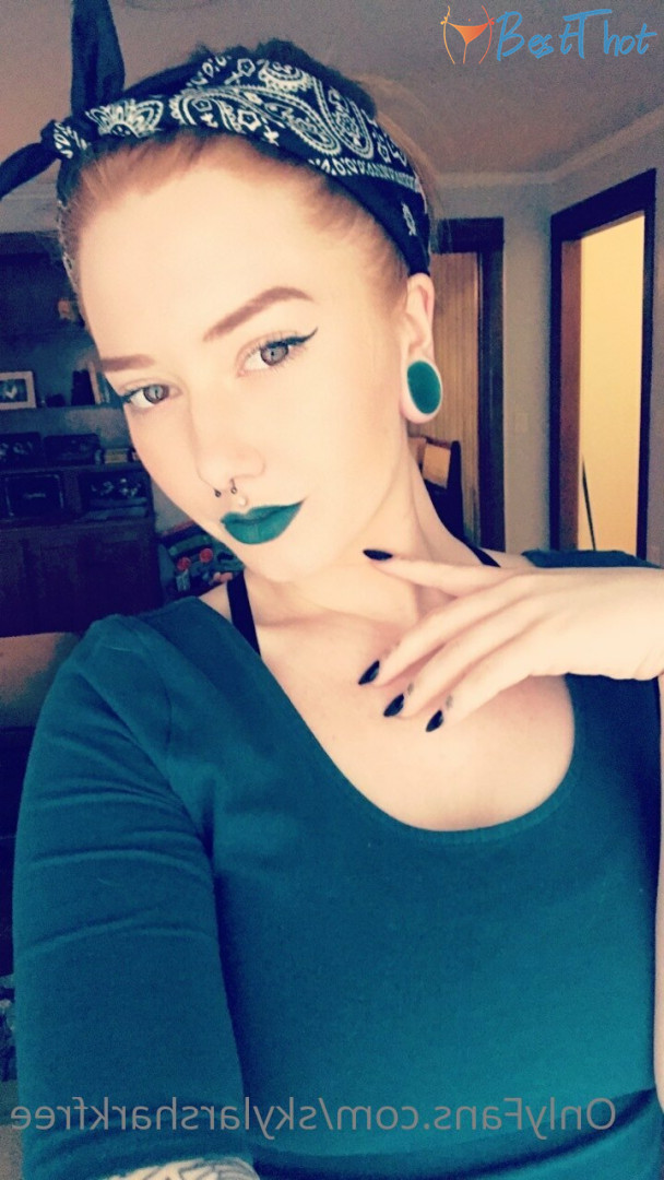 Photo by skylarsharkfree published on December 21,2024 09:09:21 - BestThots