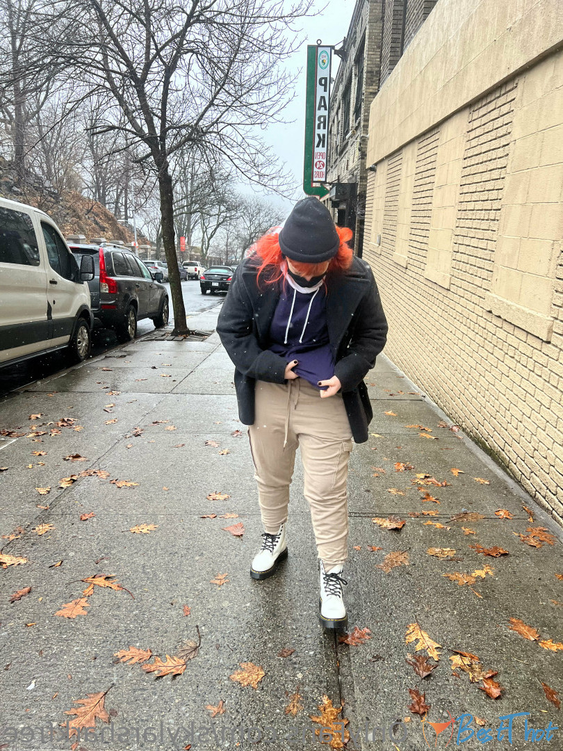 Photo by skylarsharkfree published on December 21,2024 09:09:27 - BestThots