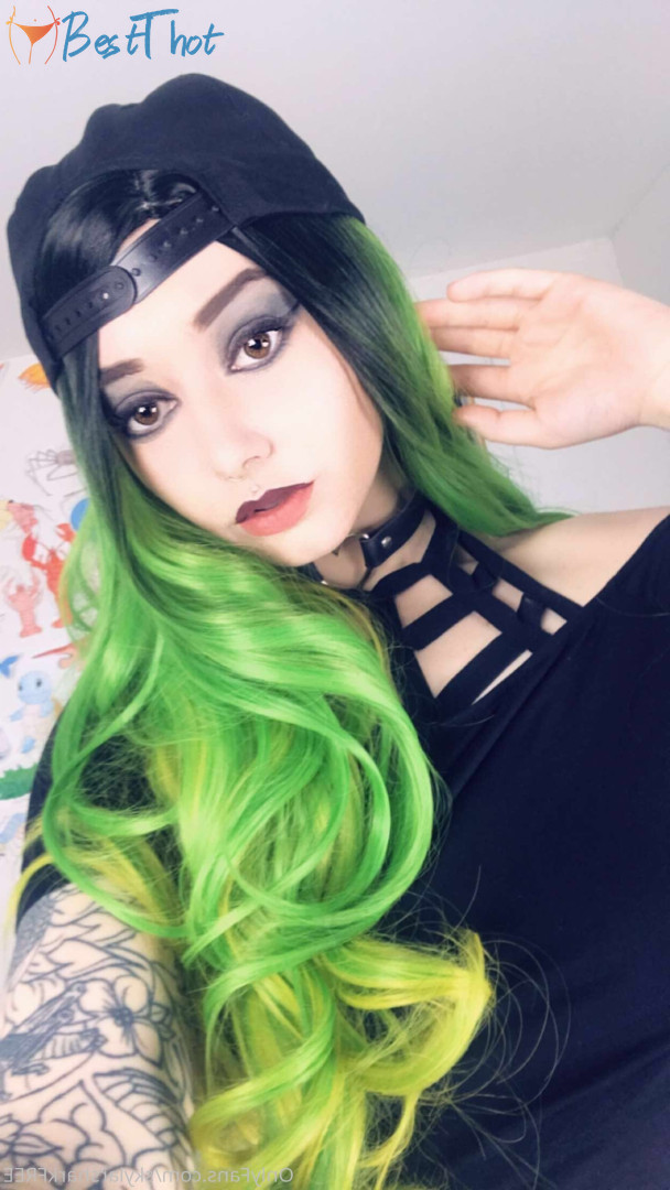 Photo by skylarsharkfree published on December 21,2024 10:07:52 - BestThots