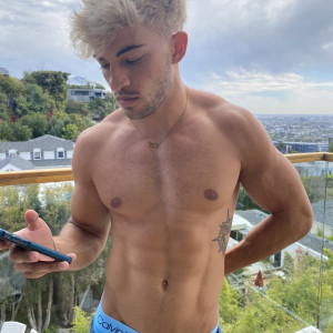 luiscapecchi #2004390