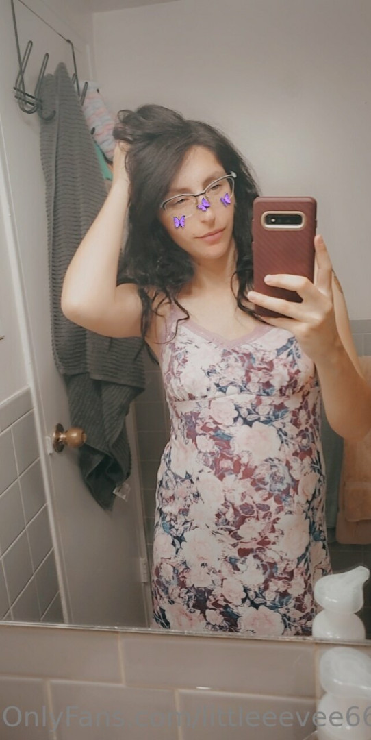 Photo by littleeevee66 published on July 8,2023 05:41:29 - BestThots