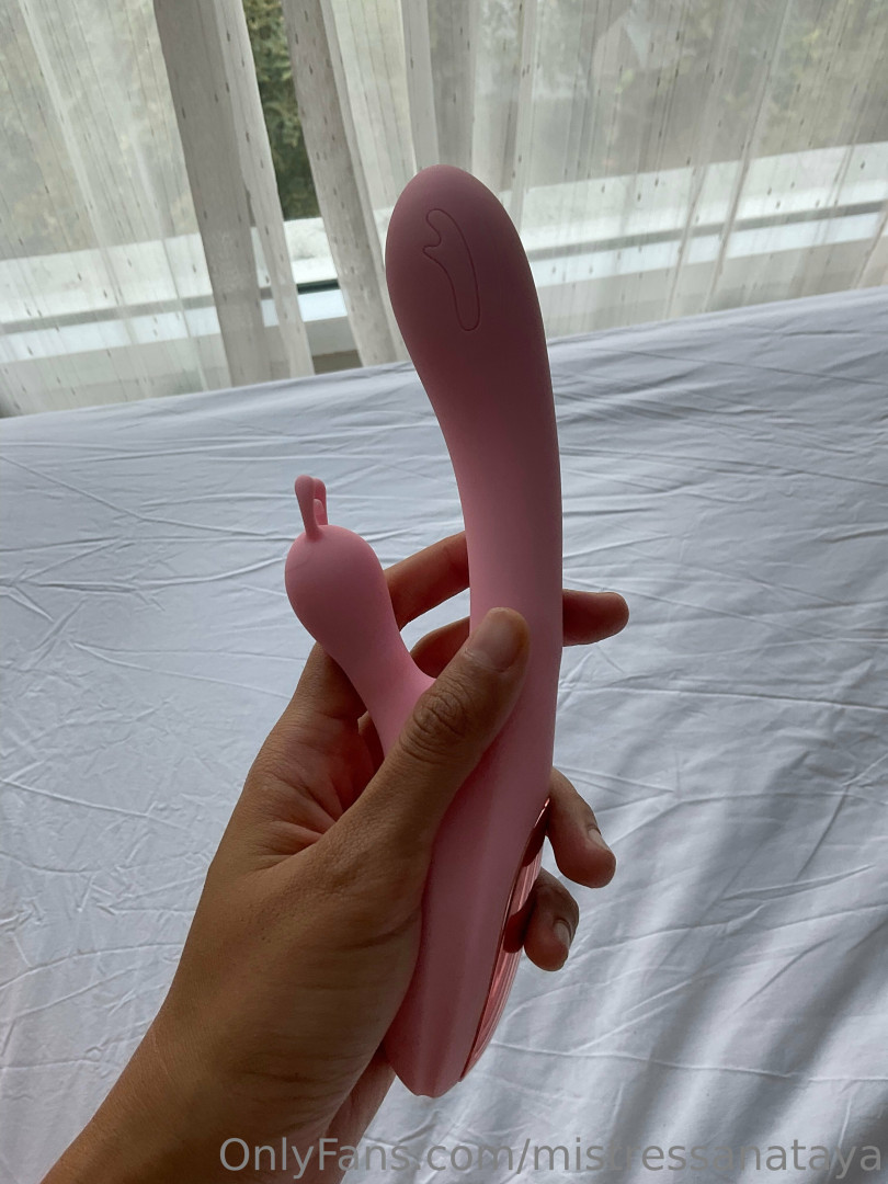 Photo by mistressanataya published on October 12,2023 16:34:04 - BestThots