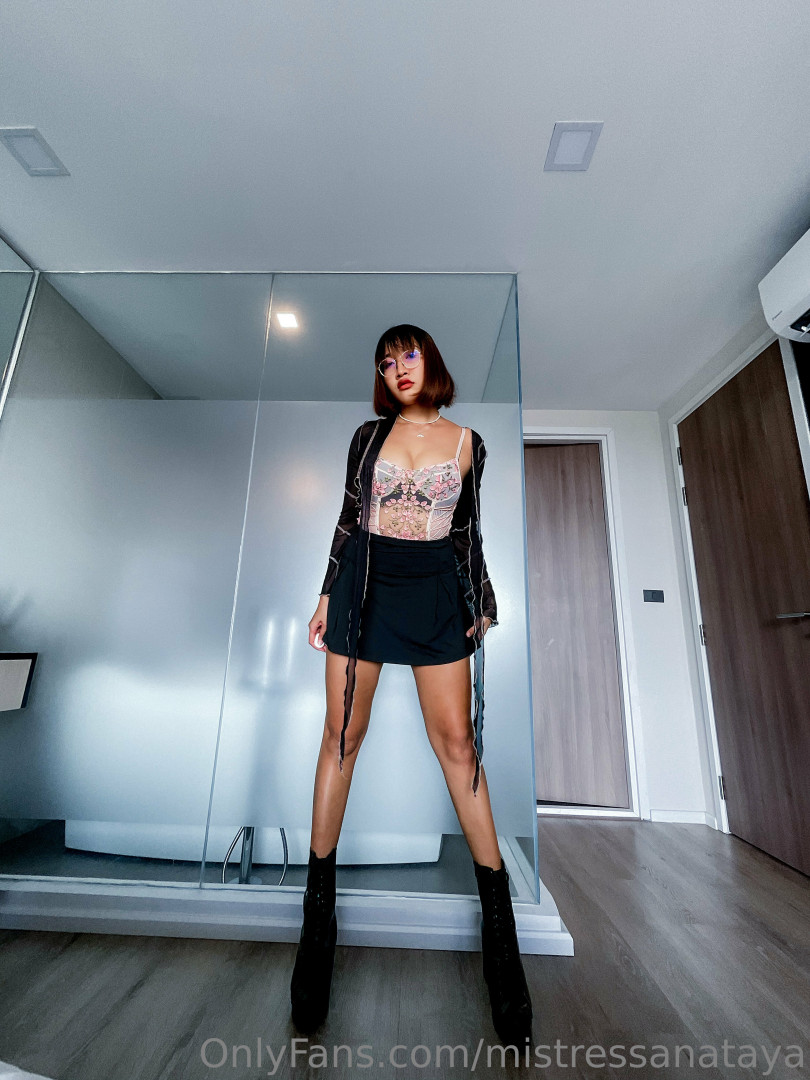 Photo by mistressanataya published on October 12,2023 17:14:18 - BestThots