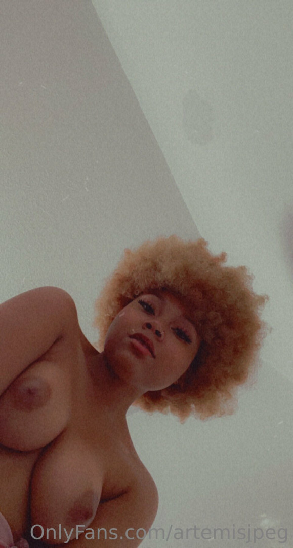 Photo by artemisjpeg published on November 24,2023 12:34:28 - BestThots