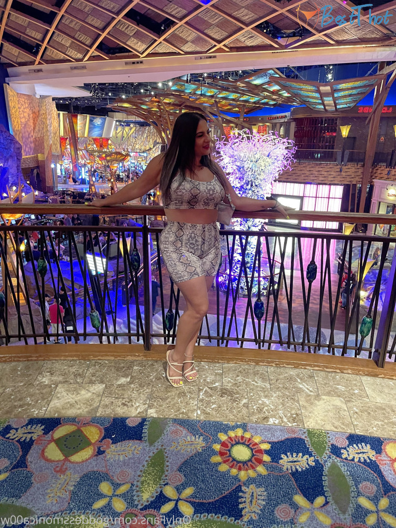 Photo by goddessmonica00w published on December 22,2024 04:09:55 - BestThots