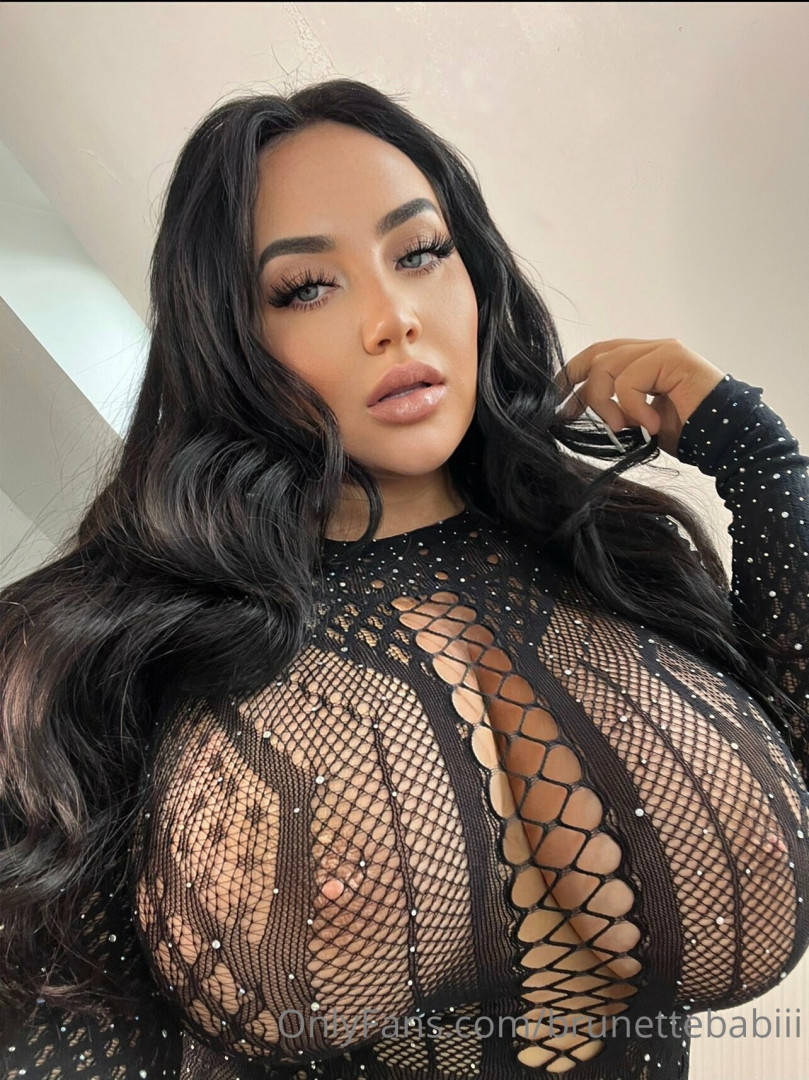 Photo by brunettebabiii published on October 17,2023 00:08:21 - BestThots