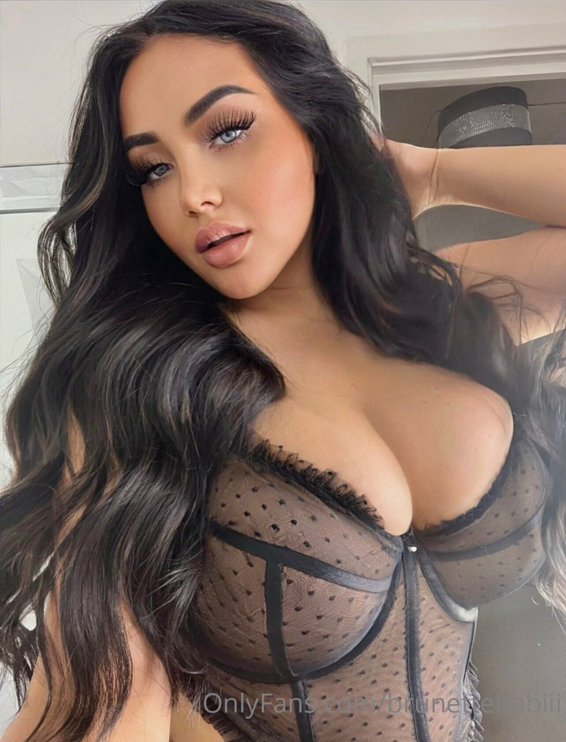 Photo by brunettebabiii published on October 17,2023 00:15:08 - BestThots