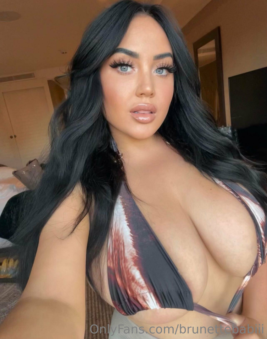 Photo by brunettebabiii published on October 17,2023 00:18:25 - BestThots