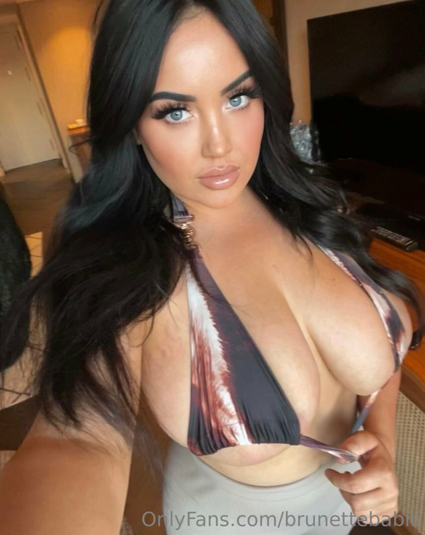 Photo by brunettebabiii published on October 17,2023 00:20:58 - BestThots