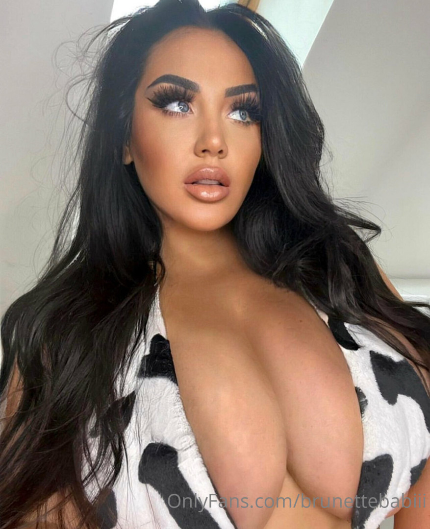 Photo by brunettebabiii published on October 17,2023 00:22:52 - BestThots
