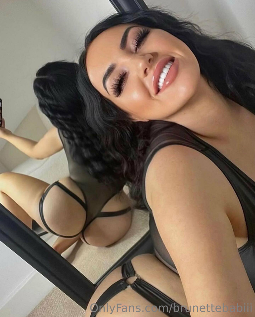 Photo by brunettebabiii published on October 17,2023 00:23:01 - BestThots
