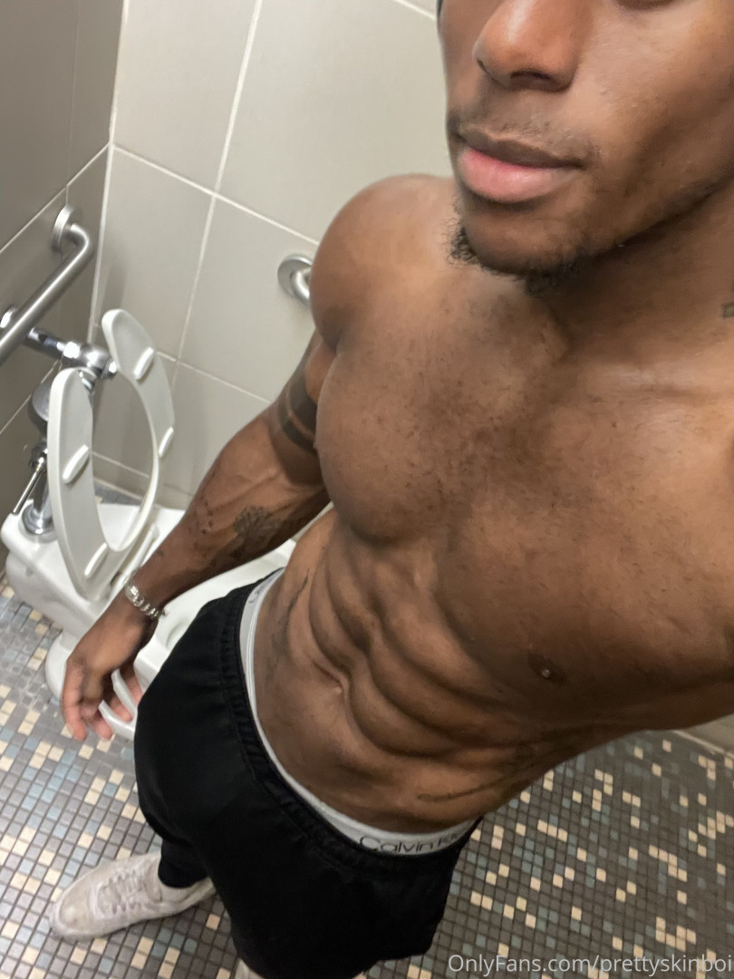 Photo by prettyskinboi published on June 25,2023 16:03:34 - BestThots