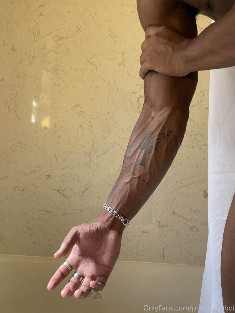 Photo by prettyskinboi published on June 25,2023 16:03:41 - BestThots