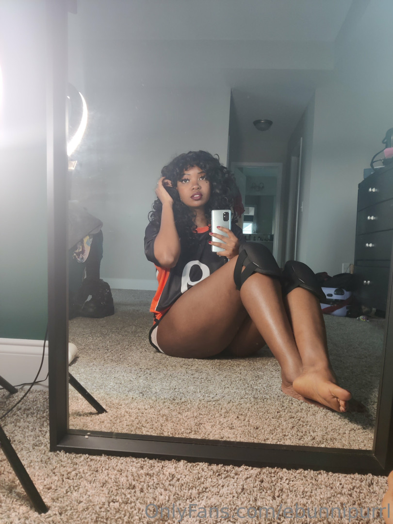 Photo by ebunnipurrl published on July 13,2023 20:07:33 - BestThots