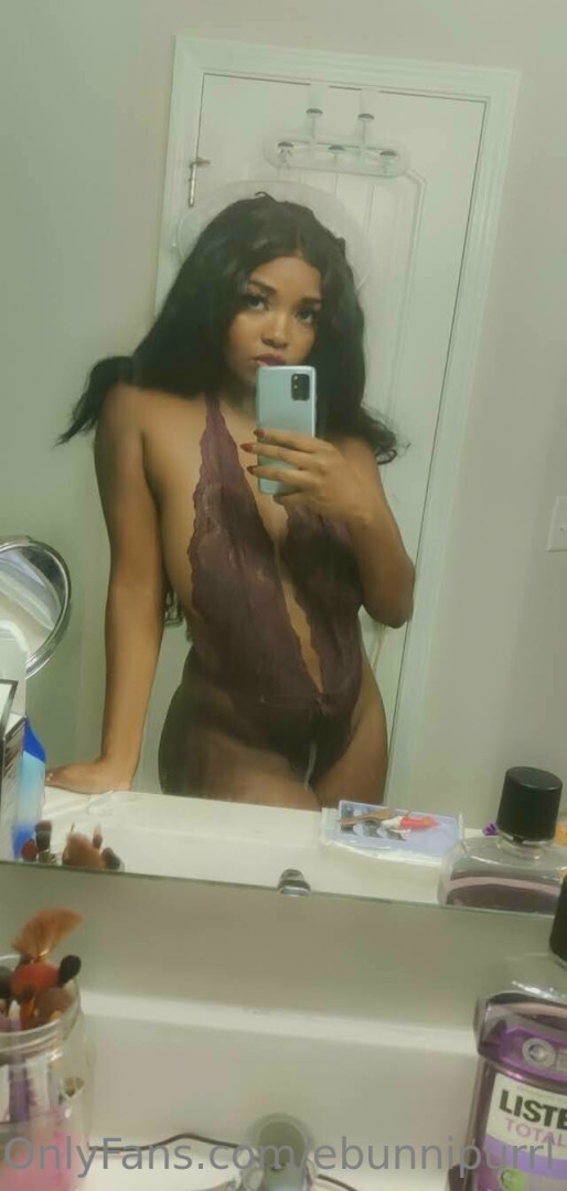 Photo by ebunnipurrl published on July 13,2023 20:08:45 - BestThots