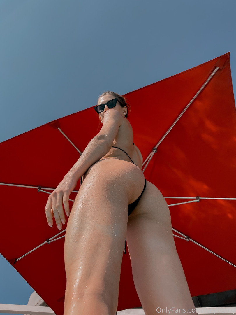 Photo by heyhorny published on October 15,2023 04:00:12 - BestThots