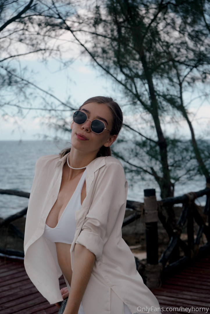 Photo by heyhorny published on October 15,2023 15:09:59 - BestThots