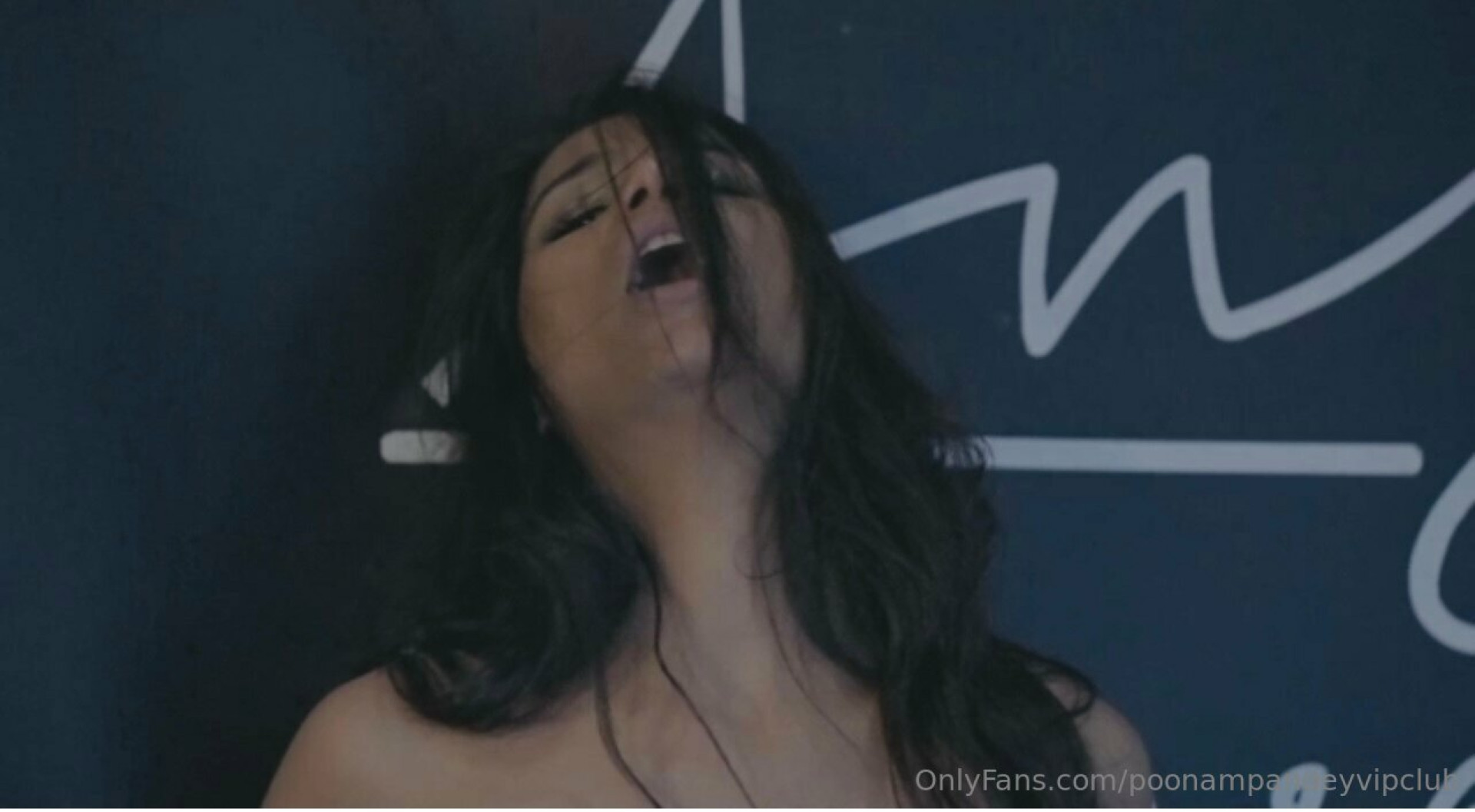Photo by poonampandeytv published on August 17,2023 20:15:50 - BestThots