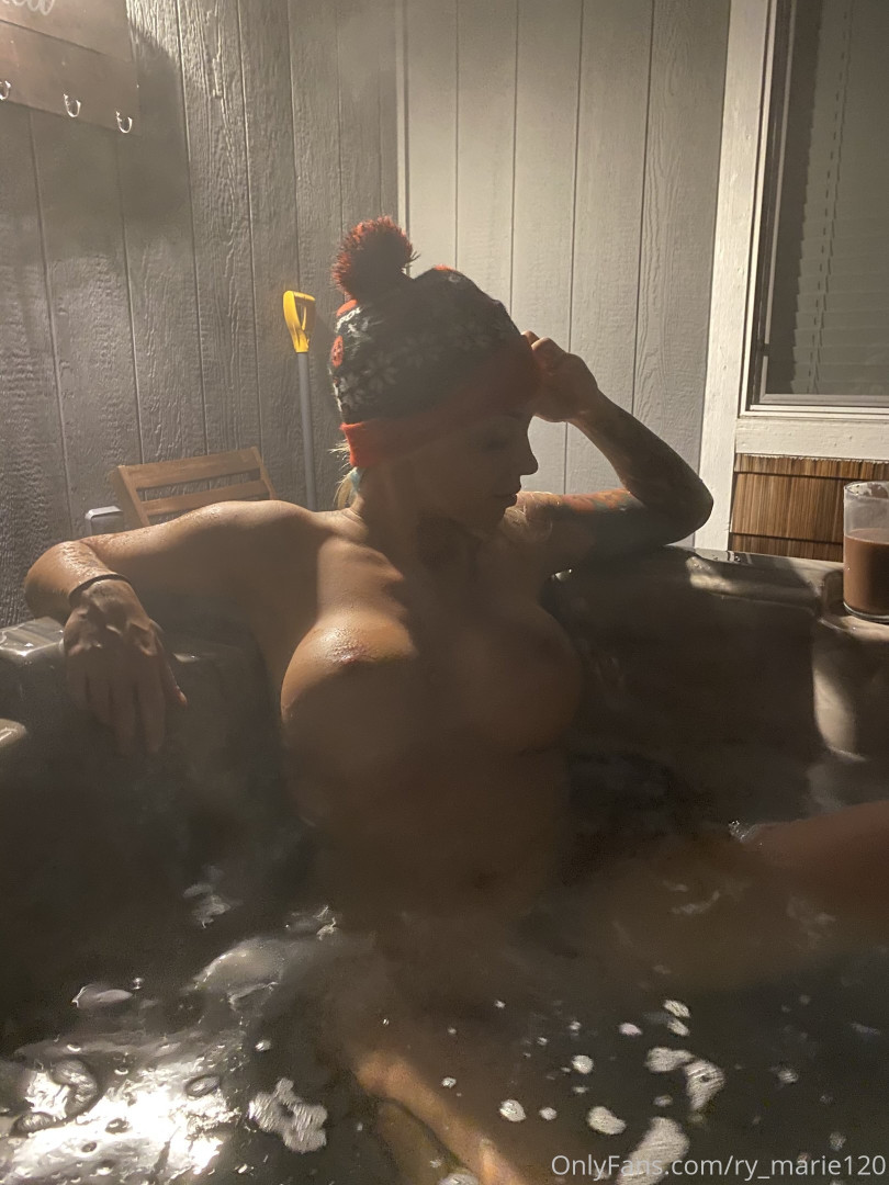 Photo by xo_rybaby published on May 15,2023 21:35:50 - BestThots