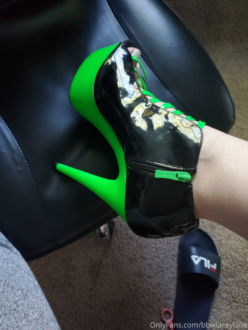 Photo by bbwlaceylane published on December 10,2023 07:30:48 - BestThots
