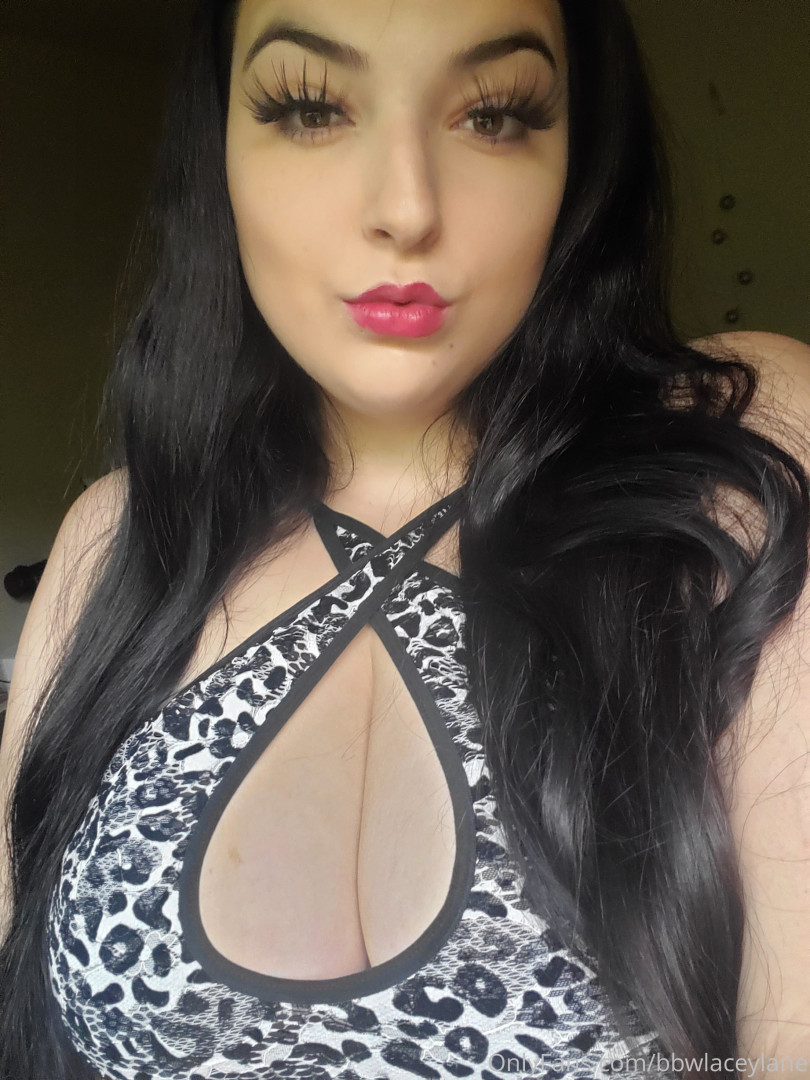 Photo by bbwlaceylane published on December 10,2023 07:44:30 - BestThots