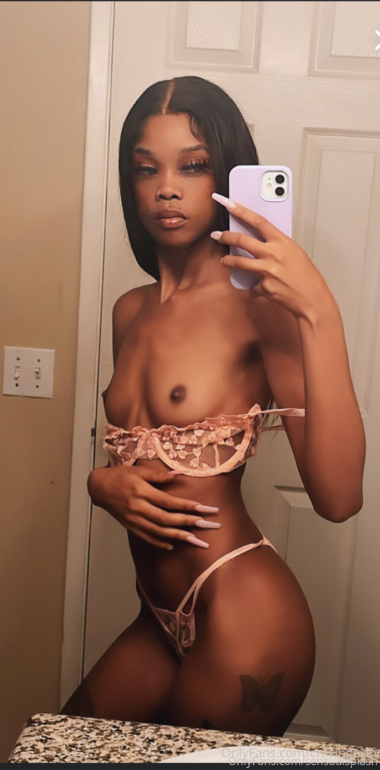 Photo by sensualsplash published on October 16,2023 09:51:22 - BestThots