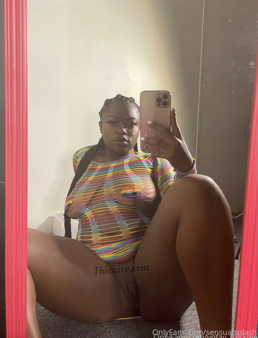 Photo by sensualsplash published on October 16,2023 10:13:59 - BestThots