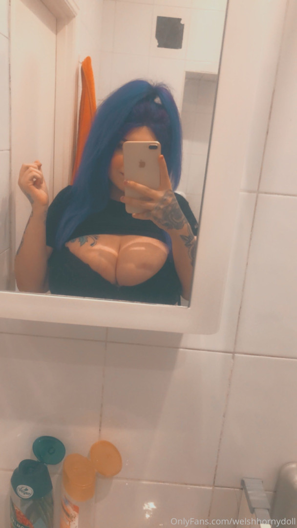 Photo by welshbarbiedolly published on October 16,2023 10:13:19 - BestThots