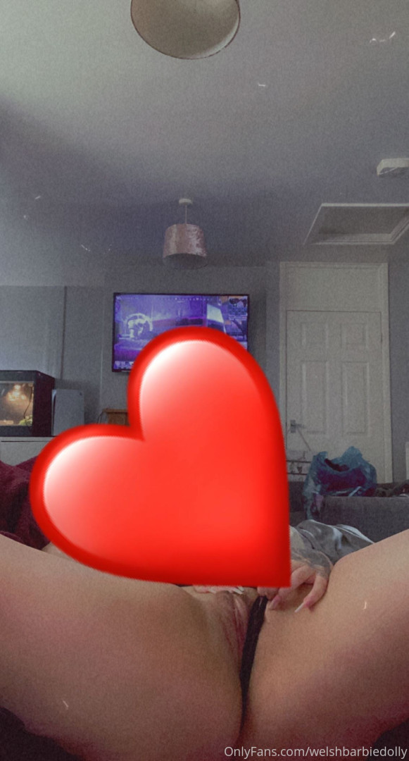 Photo by welshbarbiedolly published on October 16,2023 11:02:55 - BestThots